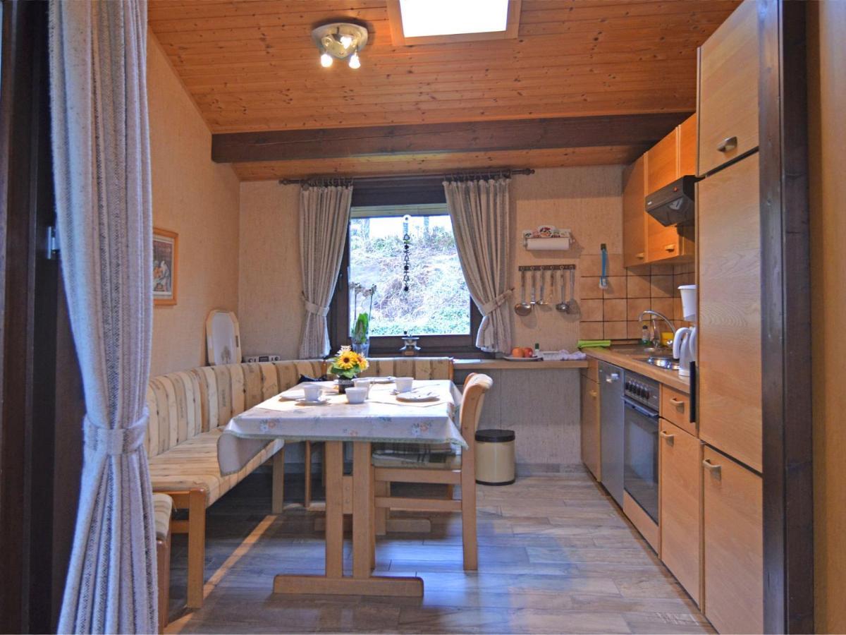 Furnished Bungalow With Peaceful Neighbourhood Мешеде Екстер'єр фото