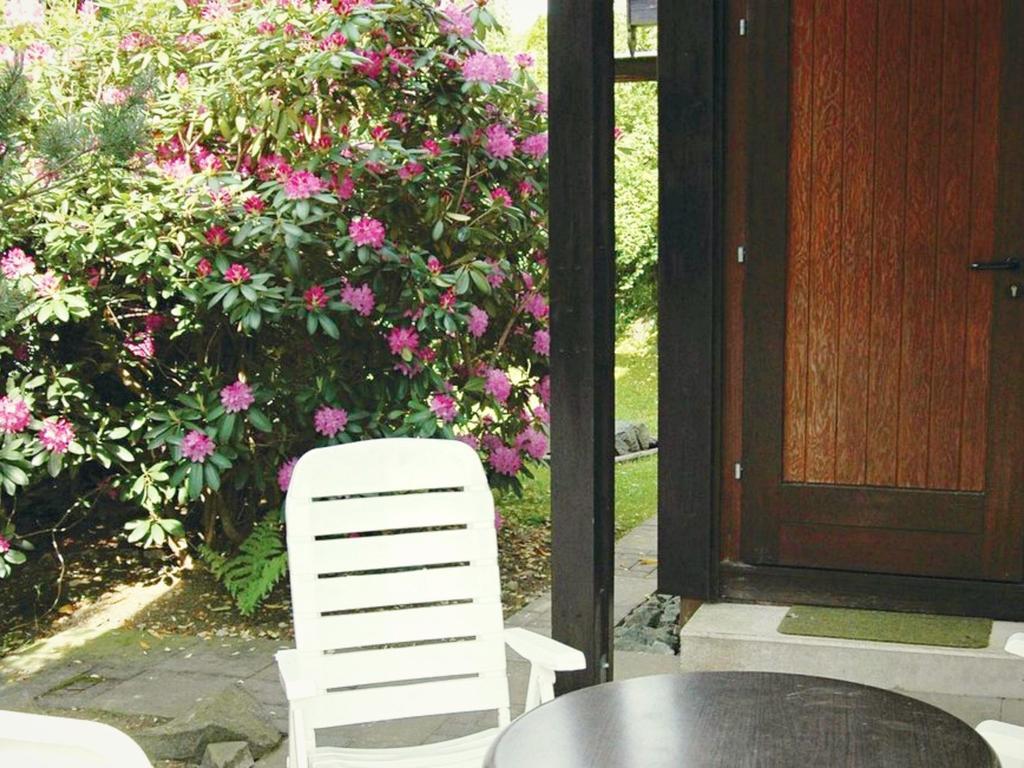 Furnished Bungalow With Peaceful Neighbourhood Мешеде Номер фото